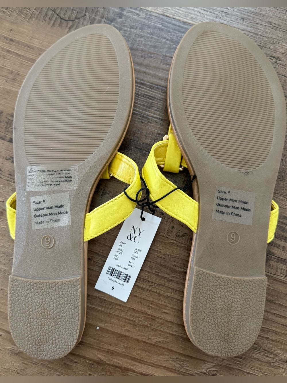 Yellow Women's Flip Flops Size 9 New York Company New with Tags Summer Sandals - Picture 5 of 6